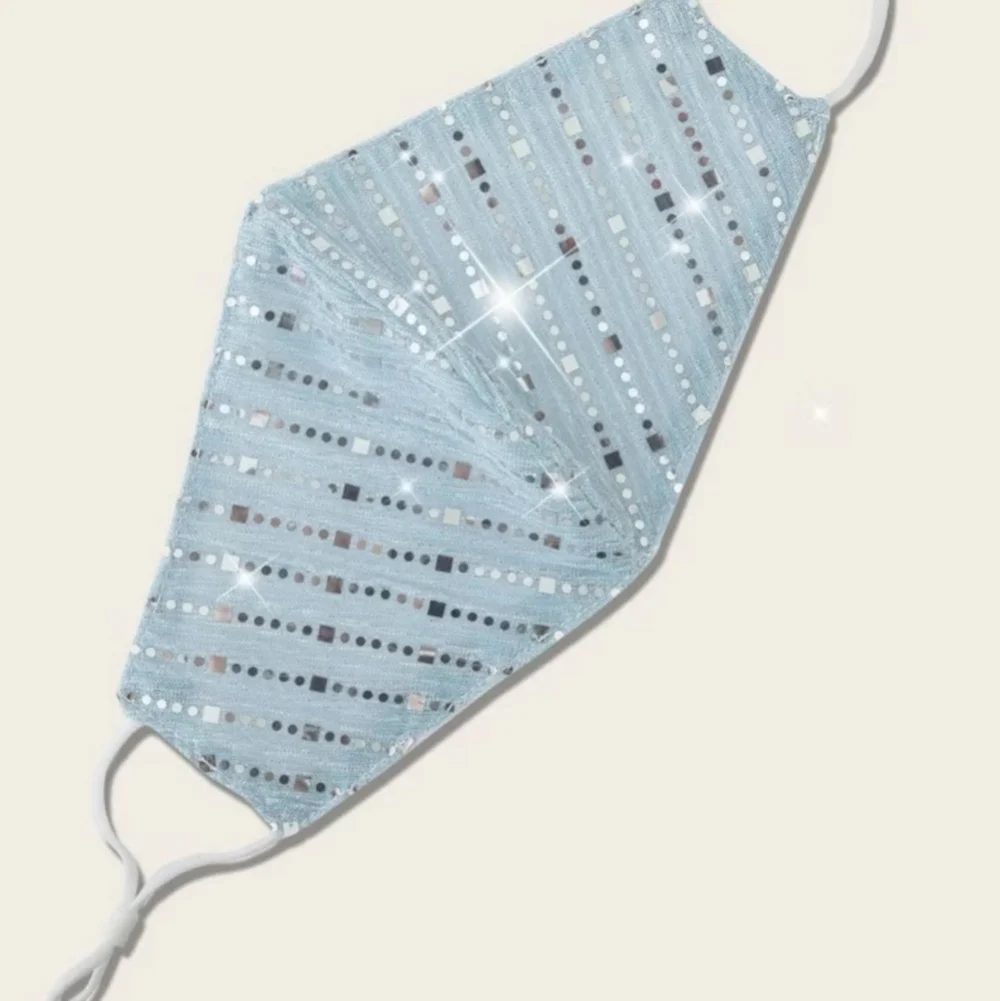 Glammed mask